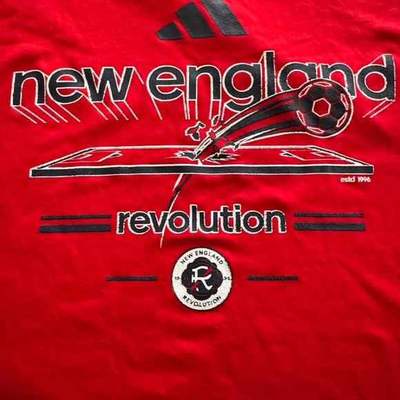 Adidas Red New England Revolution Tee, women's size large - Picture 2 of 4